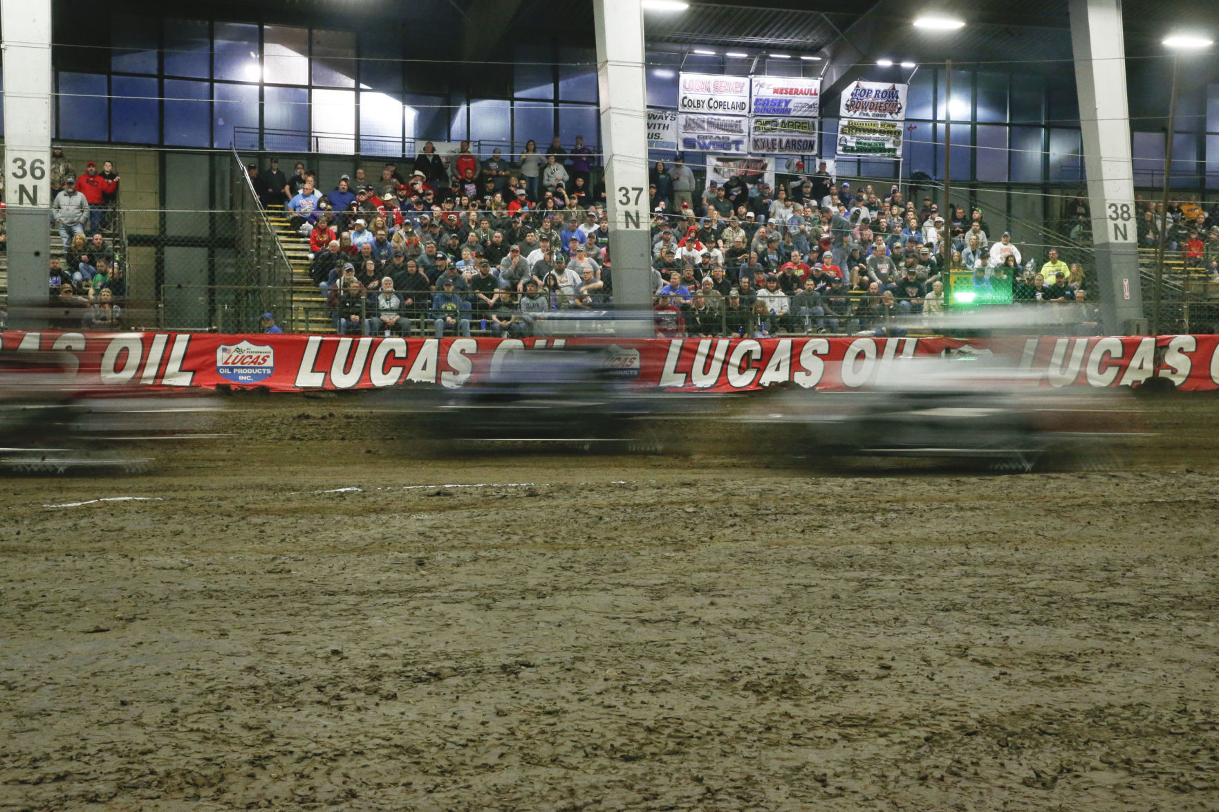 What is a midget auto race?